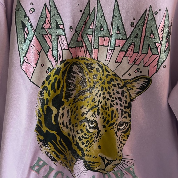 Def Leppard Comfy Sweatshirt - Picture 2 of 4